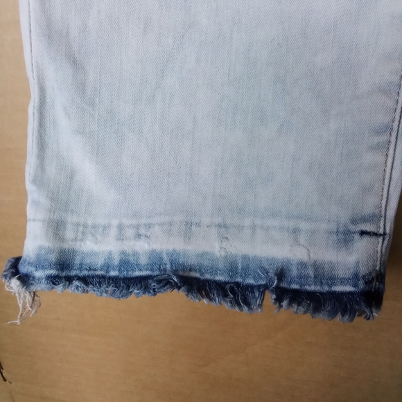 American Eagle Outfitters Ripped Style Light Wash Denim Jeans Extreme Flex - Picture 12 of 15